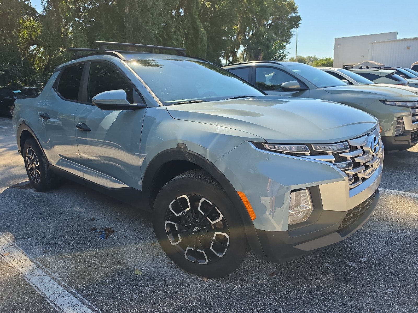 Used 2022 Hyundai Santa Cruz SEL w/ Activity Package AWD/4WD image 2