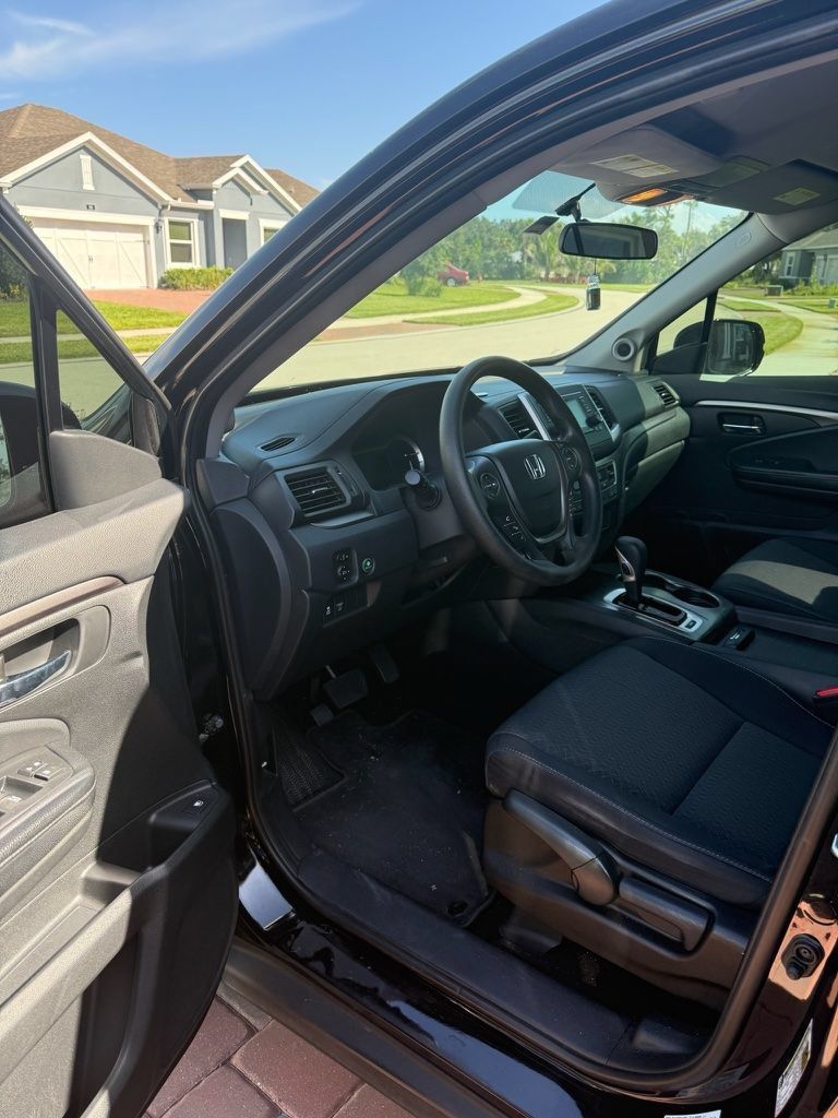 Used 2018 Honda Ridgeline Sport image 3
