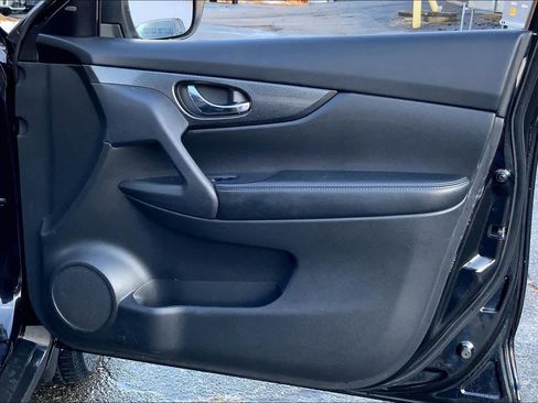 Used 2015 Nissan Rogue SL w/ SL Premium Package image 23