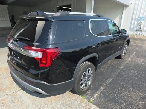 Used 2023 GMC Acadia SLT FWD image 4
