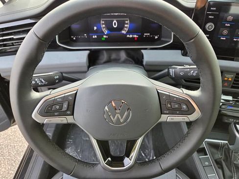 New 2025 Volkswagen Jetta SE image 10