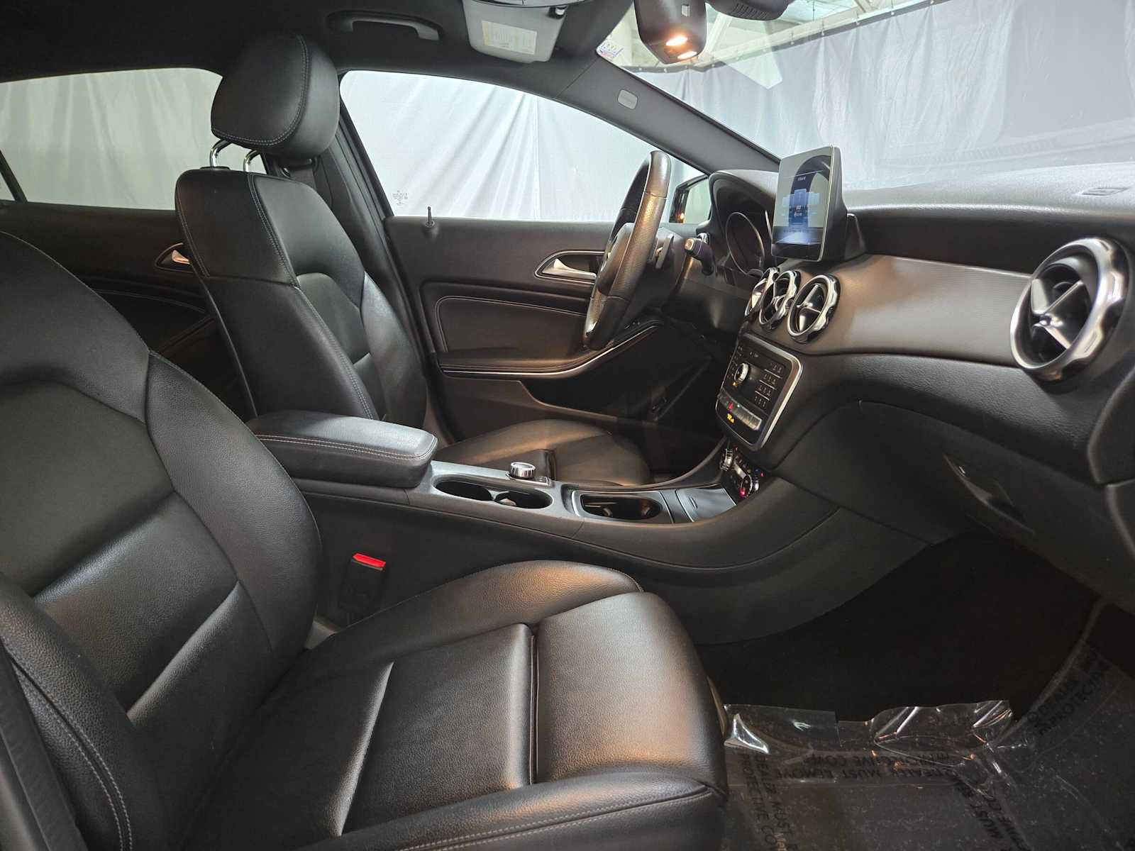 Certified 2020 Mercedes-Benz GLA 250 4MATIC image 11