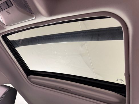 Used 2022 Toyota RAV4 XLE Premium FWD image 18