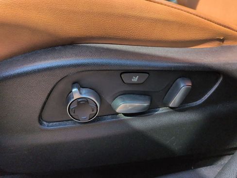 Used 2019 Cadillac XT4 Premium Luxury image 17