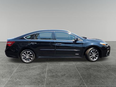Used 2018 Toyota Avalon XLE Premium w/ Protection Package FWD image 6