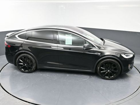 Used 2020 Tesla Model X Long Range image 52