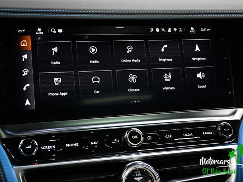 Used 2025 Bentley Flying Spur Plug-In Hybrid image 39