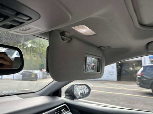 Used 2023 Toyota Camry SE image 17