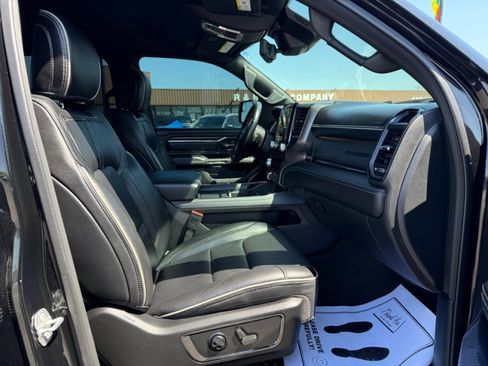 Used 2022 RAM 1500 Limited AWD/4WD image 11
