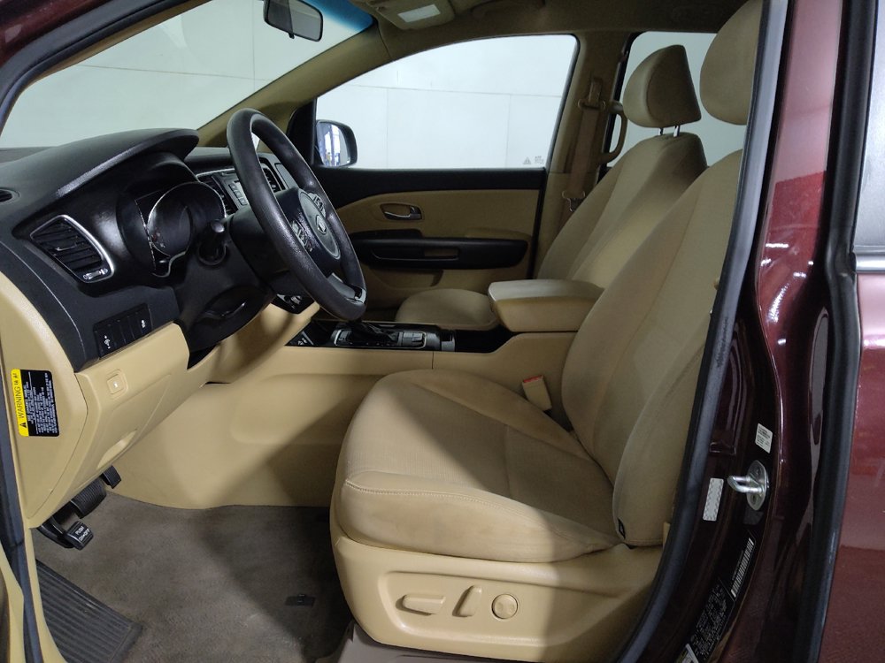 Used 2017 Kia Sedona LX FWD image 17