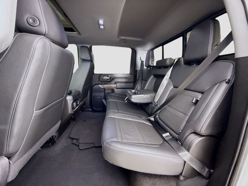 Used 2022 GMC Sierra 3500 Denali AWD/4WD image 27