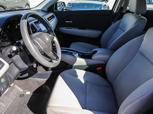 Used 2022 Honda HR-V LX image 17