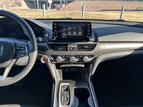 Used 2021 Honda Accord Hybrid image 30