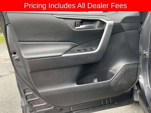 Used 2024 Toyota RAV4 XLE FWD image 17
