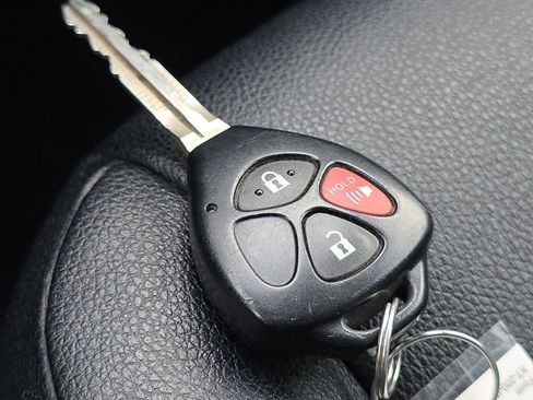 Used 2018 Toyota 4Runner TRD Off-Road Premium image 36