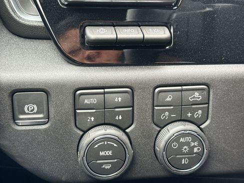 New 2026 Chevrolet Silverado 1500 High Country w/ High Country Premium Package image 54