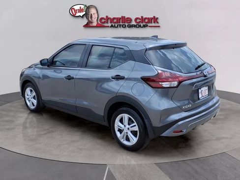 Used 2025 Nissan Kicks Play S FWD image 3