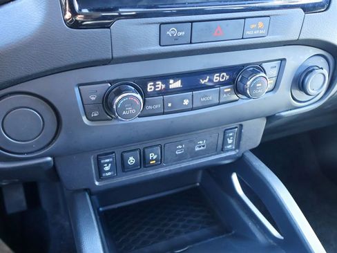 Used 2023 Nissan Frontier SV w/ SV Convenience Package image 14