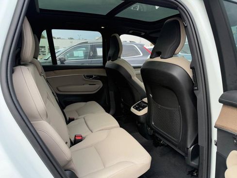 Certified 2025 Volvo XC90 B6 Plus image 11