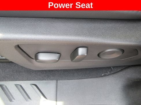 Certified 2024 GMC Canyon AT4X w/ AT4X AEV Edition AWD/4WD image 30