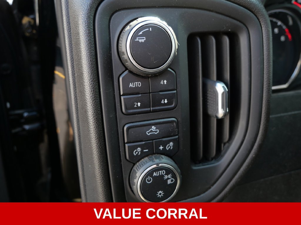 Used 2022 Chevrolet Silverado 1500 Custom Trail Boss w/ Safety Confidence Package AWD/4WD image 18