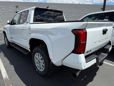 New 2026 Toyota Tacoma SR5 AWD/4WD image 3