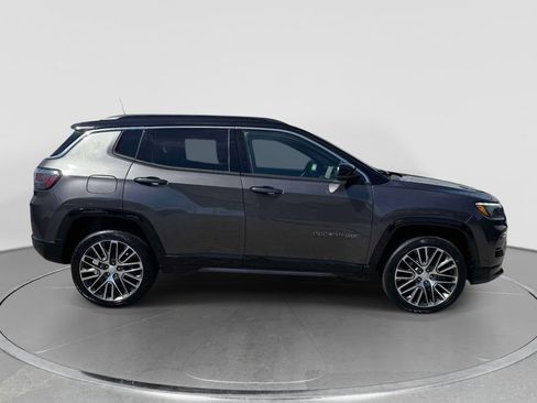 Used 2023 Jeep Compass Limited w/ Elite Group AWD/4WD image 8
