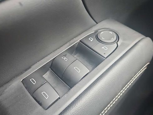 Used 2025 GMC Terrain Elevation AWD/4WD image 15