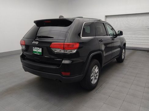 Used 2018 Jeep Grand Cherokee Laredo AWD/4WD image 9