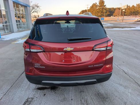 Used 2023 Chevrolet Equinox Premier image 7