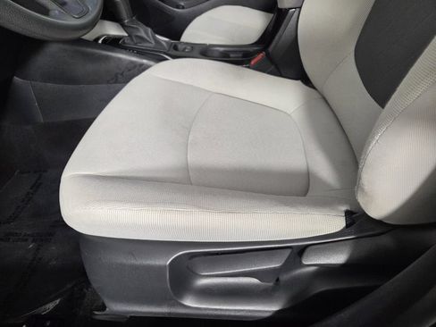 Used 2020 Toyota Corolla LE FWD image 11
