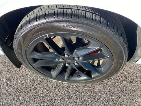 Used 2022 Dodge Challenger GT image 13