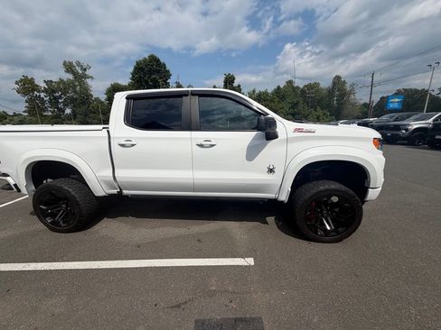 Used 2023 Chevrolet Silverado 1500 RST AWD/4WD image 4