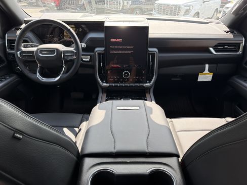 New 2026 GMC Yukon XL Denali w/ Sun & Power Step Package AWD/4WD image 23