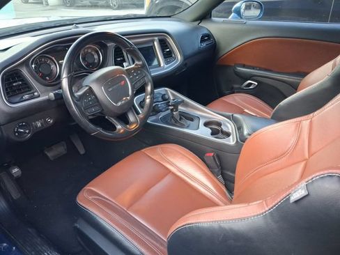 Used 2022 Dodge Challenger GT RWD image 4