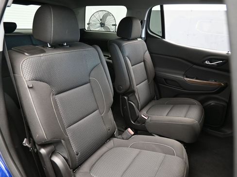 Used 2023 GMC Acadia SLE w/ Driver Convenience Package image 47