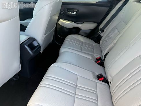 Certified 2026 Honda HR-V EX-L image 28