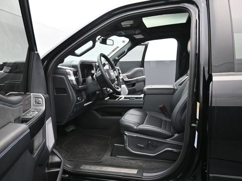 New 2026 Ford F250 Platinum w/ Tremor Off-Road Package image 25