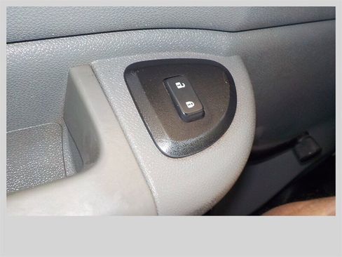 Used 2009 Chevrolet Silverado 3500 W/T AWD/4WD image 18
