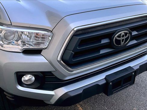 Used 2023 Toyota Tacoma SR5 image 29