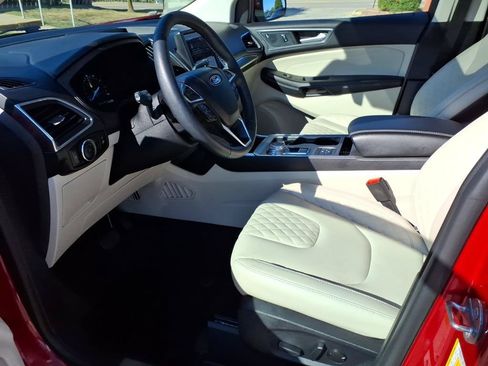Used 2024 Ford Edge Titanium AWD/4WD image 10