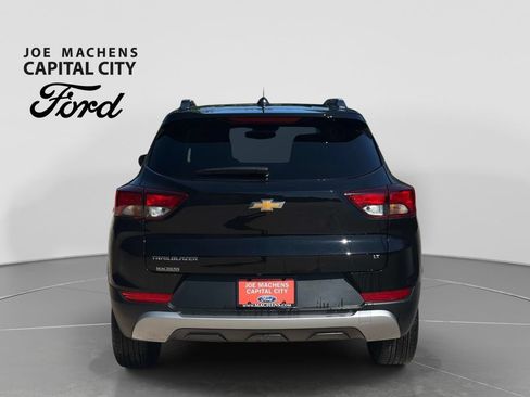 Used 2023 Chevrolet TrailBlazer LT FWD image 6