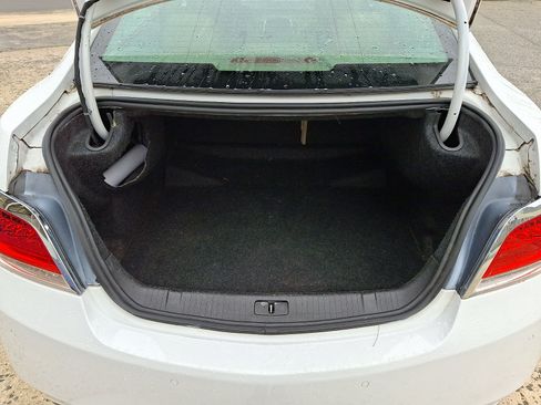 Used 2013 Buick LaCrosse Leather w/ Entertainment Package FWD image 27