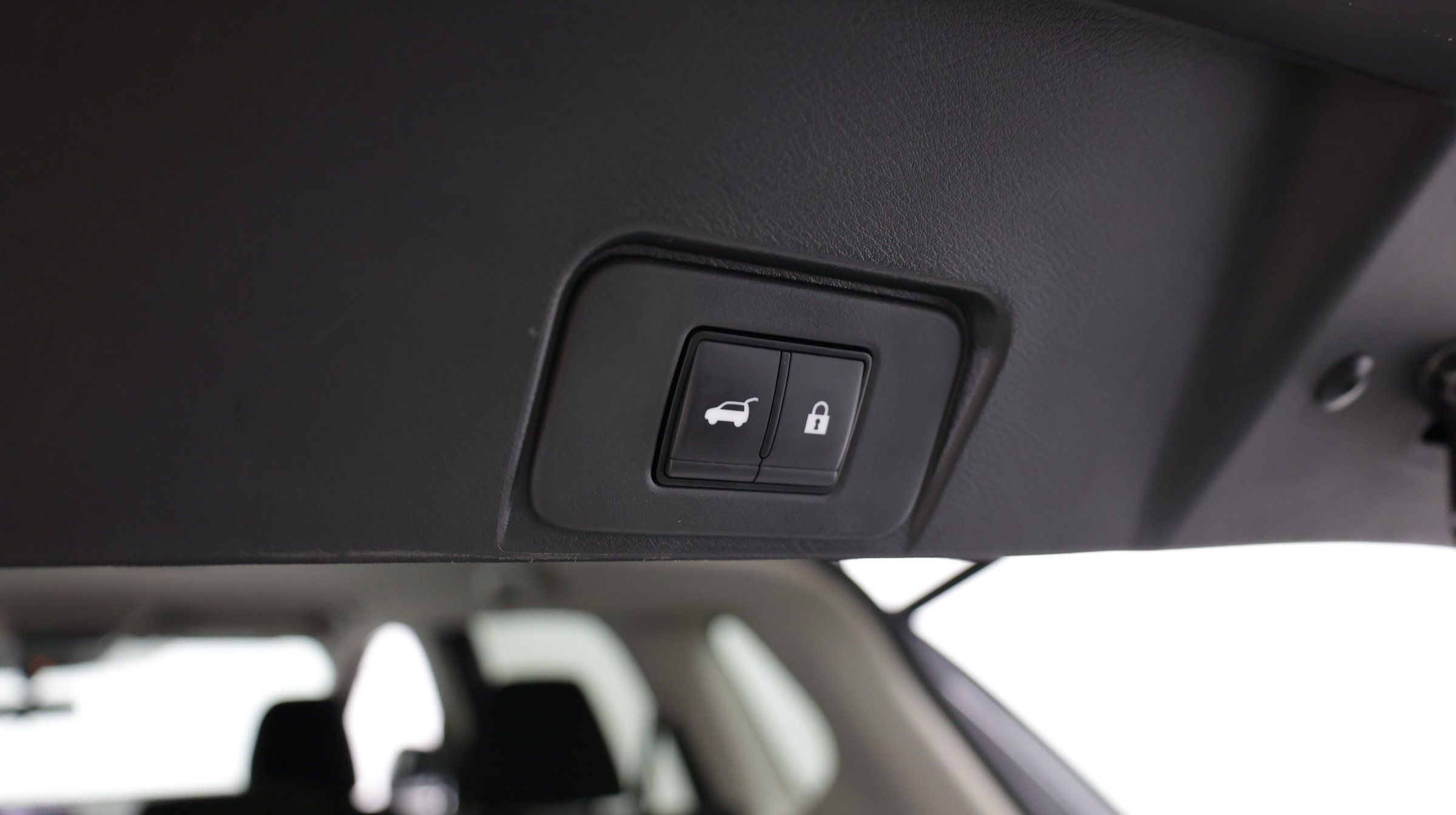 Used 2024 Nissan Rogue SV AWD/4WD image 33