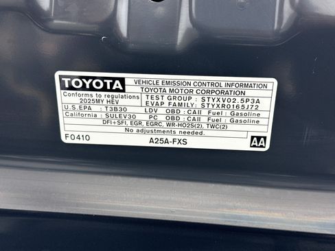 Used 2025 Toyota Camry LE FWD image 20