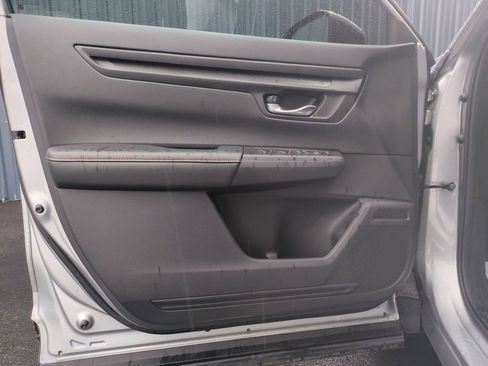 Used 2025 Honda CR-V Sport image 12