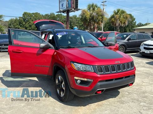 Used 2018 Jeep Compass Trailhawk AWD/4WD image 10
