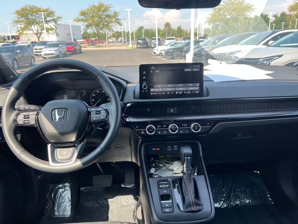 Used 2025 Honda CR-V Sport Touring image 11