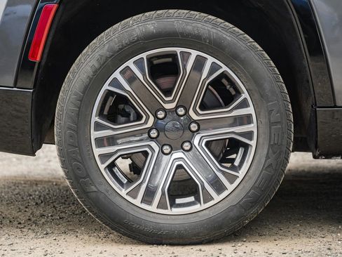 Used 2022 Jeep Wagoneer Series III image 21