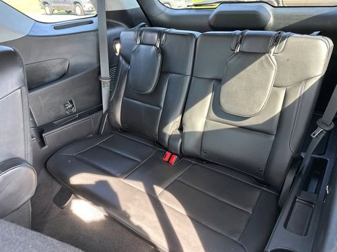 Used 2022 Ford Explorer XLT w/ Equipment Group 202A image 32